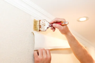 Pose de papier peint à Augé — revêtements muraux et toiles de verre